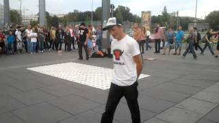 Street Acrobats Perform in Union Square [upl. by Ebert783]