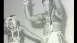 Mahotella Queens  Jabulani Mabungu 1967 [upl. by Philipps]